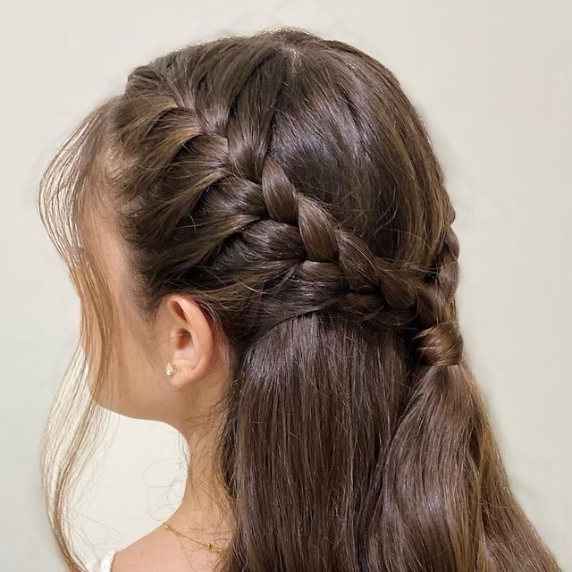 Easy Hairstyles For Thick Hair, Peinados Fáciles Para Cabello Corto, Hair Tutorials Easy, Front Hair Styles, Hair Stylies, Long Brown Hair, Hair Up Styles, Hair Stylist Life, Hairdo For Long Hair