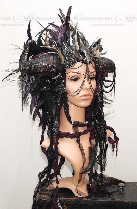 Fantasy-Headdress/gothic-headdress/Headpiece with | Etsy Voodoo Priestess, Pirate Queen, Pirate Fashion, Viking Costume, Apocalyptic Fashion, Style Gothic, Beltane, Fantasy Costumes, Fantasy Clothing