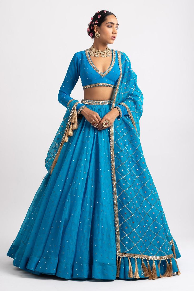 Buy Vvani by Vani Vats Blue Organza Zari Embroidered Lehenga Set Online at Aza Fashions Vani Vats, Heavy Dupatta, Organza Lehenga, Organza Blouse, Blue Lehenga, Silk Organza, New Fashion Trends, V Neck Blouse, Aza Fashion