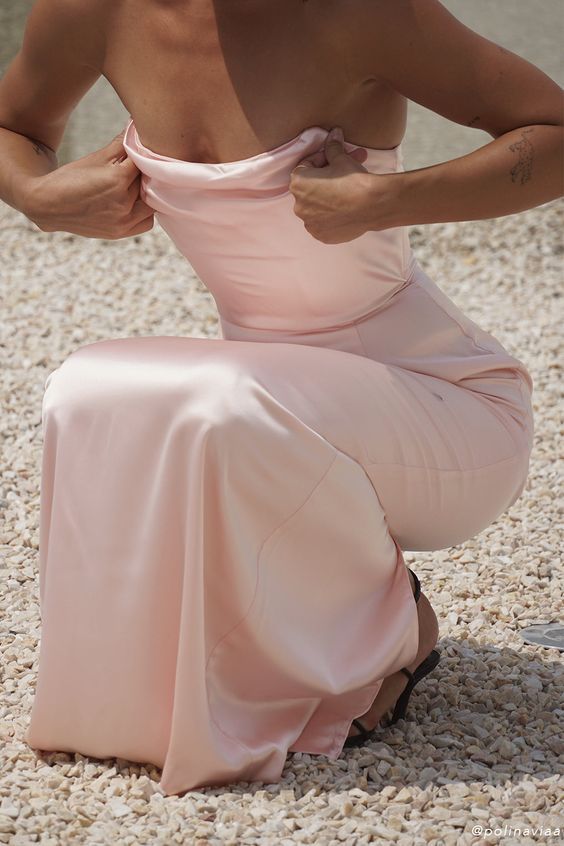 Pink Long Prom Dress, Prom Dress Inspo, Prom Dresses Long Pink, Chique Outfits, Prom Dress Inspiration, Cute Prom Dresses, فستان سهرة, Pretty Prom Dresses, Strapless Maxi