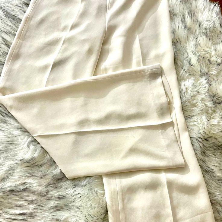 Beautiful White Ivory Pants, Fully Lined, Size 10, Wide Leg. Worn Once. These Pants Give You The Slim Effect. Ivory Pants, Pants Color, Tory Burch, Pant Jumpsuit, Wide Leg, Size 10, Pants For Women, Color White, Pants