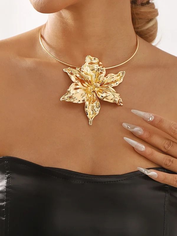 Flower Shape Ringent Necklace – New Arrival Gold Jewelry With Flower Decoration For Parties, Party Jewelry With Gold Flower Decoration, Spring Gift Gold Jewelry, Gold Flower-shaped Costume Jewelry Necklace, Gold Flower-shaped Costume Necklace, Flower Shaped Metal Jewelry For Parties, Spring Gold Jewelry With Flower Charm, Gold Flower Costume Jewelry Necklace, Trendy Jewelry With Flower Decoration For Gift