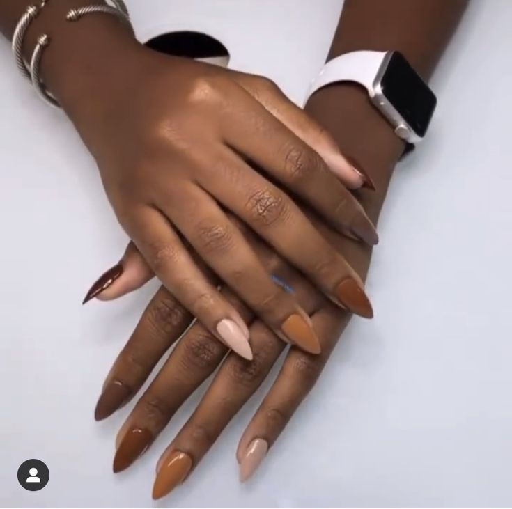 Short Gel Nails Natural Black Women, Brown Nails On Black Skin, Nail Art Designs For Black Women, Short Gel Nails Brown Skin, Brown Nails For Black Women, Nails Inspiration For Dark Skin, Nails Inspiration Brown Skin, Brown Nails For Brown Skin, Fall Nail Color Black Women