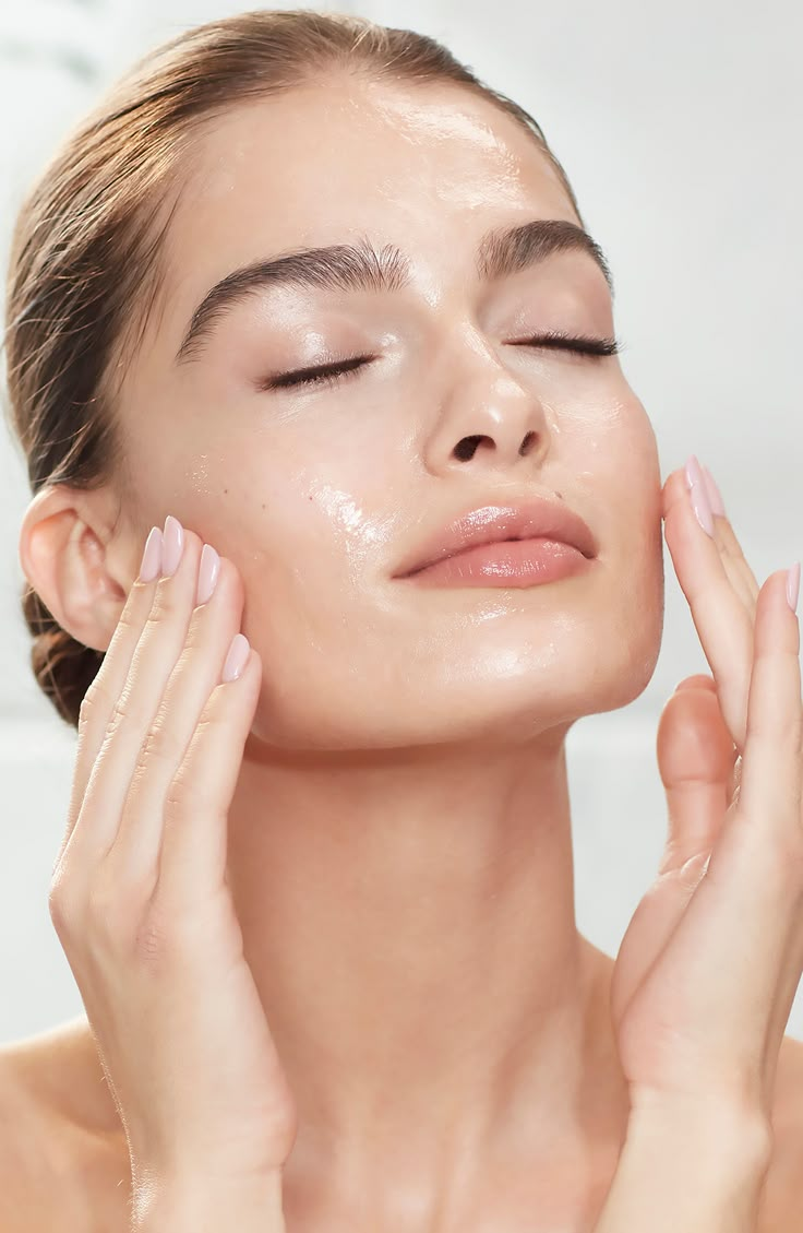 What it is: A facial exfoliant with a resurfacing AHA, BHA and PHA acid blend plus hydrating polyglutamic acid to reveal radiant, glowing, youthful skin.What it does: The three hydroxy acids provide a multilayered resurfacing effect on your skin, while polyglutamic acid and hyaluronic acid infuse skin with hydration. Together, these create an elixir like no other, removing dead skin cells, unclogging pores and minimizing the appearance of wrinkles, uneven skin texture and hyperpigmentation. This Food For Glowing Skin, Skin Aesthetics, Fixing Spray, Natural Face Skin Care, Exfoliating Mask, Perfect Skin Care Routine, Glow Skin, Facial Exfoliator, Pretty Skin Care