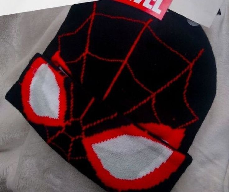 Spiderman Accessories, Spider Man Beanie, Spiderman Beanie, Spiderman Stuff, Spiderman Outfit, Spiderman Gifts, Spiderman Theme, Spiderman 3, Men's Beanies