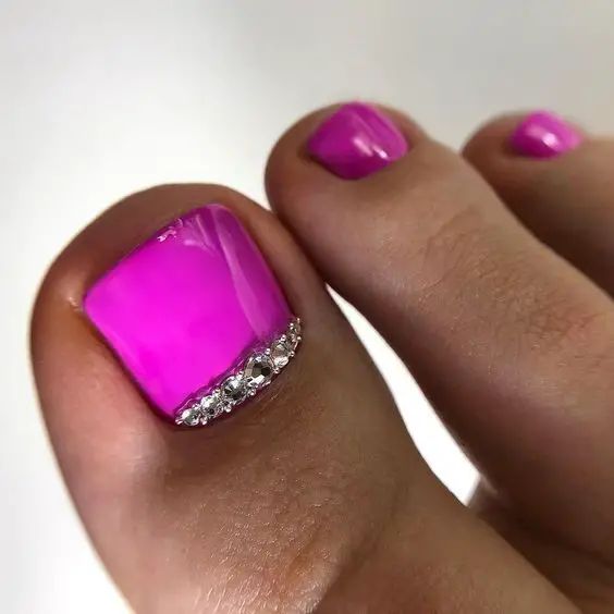 2024 Summer Toe Nail Colors & Designs: Trendy Gel, Polish, and Art Ideas Classy Pedicure Ideas, Classy Pedicure, Pedicured Toes, Colors For Your Skin Tone, Toe Nail Colors, Black Toe Nails, Nail 2024, New Nail Trends, Gel Pedicure