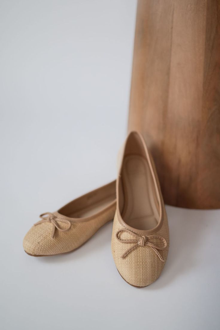 These woven ballet flats are understated in their simple style. We can't wait to pair these with modest skirts and dresses all season long! Style: round-toe ballet flats Color: wheat Materials: Raffia Upper *DreamCloud Cushion Insole * Rubber Outsole Be Intentional, Natural Weave, Modest Skirts, Modest Clothing, Long Style, Curated Gifts, Flat Color, And Dresses, Ballet Flat