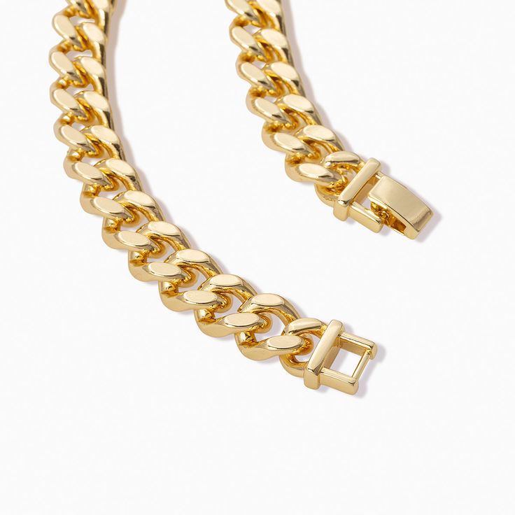 Make a lasting impression with this chunky gold chain bracelet. Crafted with a curb chain and a bold fold over clasp, our First Impression Chain Bracelet is your next staple. To make a bracelet stack no one will ever forget, stack this gold bracelet with any of these bracelet styles. Bracelet Styles, Uncommon James, Chunky Gold Chain, Curb Chain Bracelet, Gold Chain Bracelet, Gold Bracelet Chain, Gift Exchange, Jewelry Cleaner, First Impression