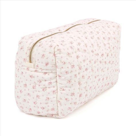 【HIGH QUALITY PU MATERIAL】The quilted coquette makeup bag is made of high quality cotton fabric, the texture is light, durable and easy to clean. Christmas Wishlist For Teens, Birthday List, Birthday Wishlist, Miss Dior, Gift List, Christmas Wishes, Christmas Wishlist, Matilda, Cat Lover Gifts