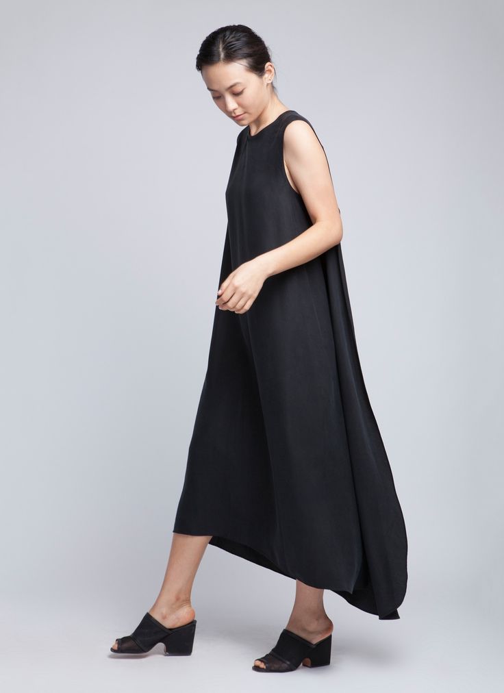 Meteorite Black Turn Sleeveless Overlap Maxi Dress Sleek Summer Maxi Dress With Bias Cut, Sleek Sleeveless Maxi Dress For Spring, Sleek Sleeveless Summer Maxi Dress, Sleeveless Sleek Maxi Dress For Summer, Sleek Sleeveless Maxi Dress For Summer, Black Asymmetrical Bias Cut Dress, Sleeveless Sleek Maxi Dress, Asymmetrical Black Bias Cut Dress, Asymmetrical Bias Cut Black Dress