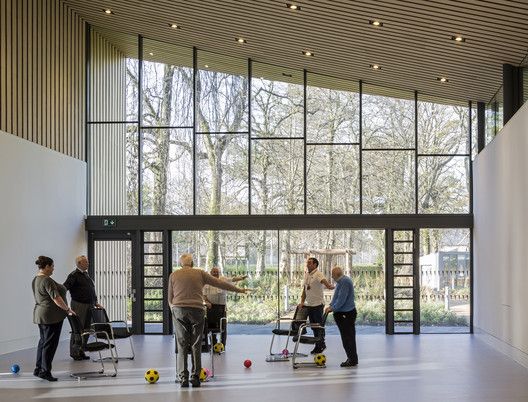 The Hawkhead Centre / Page\Park Architects | ArchDaily Senior Community Center, Senior Housing Architecture, Elderly Care Center, Elderly Housing, Institutional Design, Senior Citizen Housing, Elderly Home Care, Residential Care Home, Senior Living Facilities