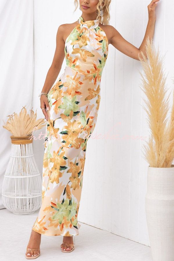 Happier Now Satin Floral Halter Maxi Dress Maxi Dress Sale, Party Kleidung, Halter Maxi Dress, April 4, Backless Maxi Dresses, Style Party, Halter Maxi, Midi Dress Party, Guest Dress