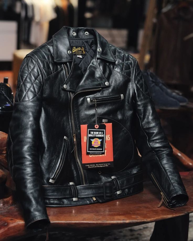 Leather jacket • Instagram Buco Leather Jacket, Leather Moto Jacket Outfit, Moto Jacket Outfit, Rider Jacket, Black Biker Jacket, Leather Jacket Men Style, Mens Leather Clothing, Riders Jacket, Leather Jacket Outfits