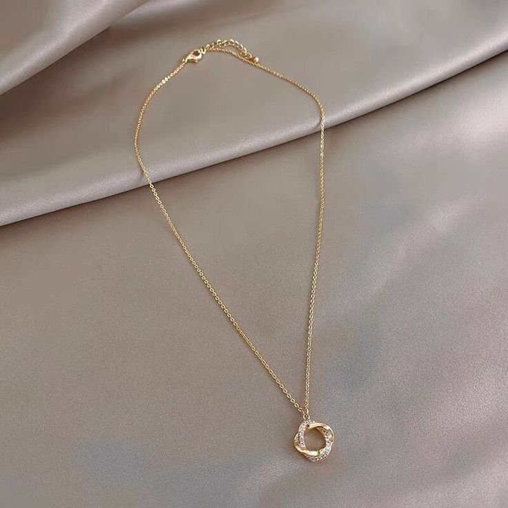 925 Sterling Silver Gold Plated Necklace | Necklace Gold Women Silver 925 Sterling - Necklaces - Aliexpress Jewelry Necklace Simple, Delicate Gold Jewelry, Neck Pieces Jewelry, Fancy Jewelry Necklace, Gold Chain Design, Gold Bridal Jewellery Sets, Gold Chain With Pendant, Gold Jewelry Simple, Gold Fashion Necklace