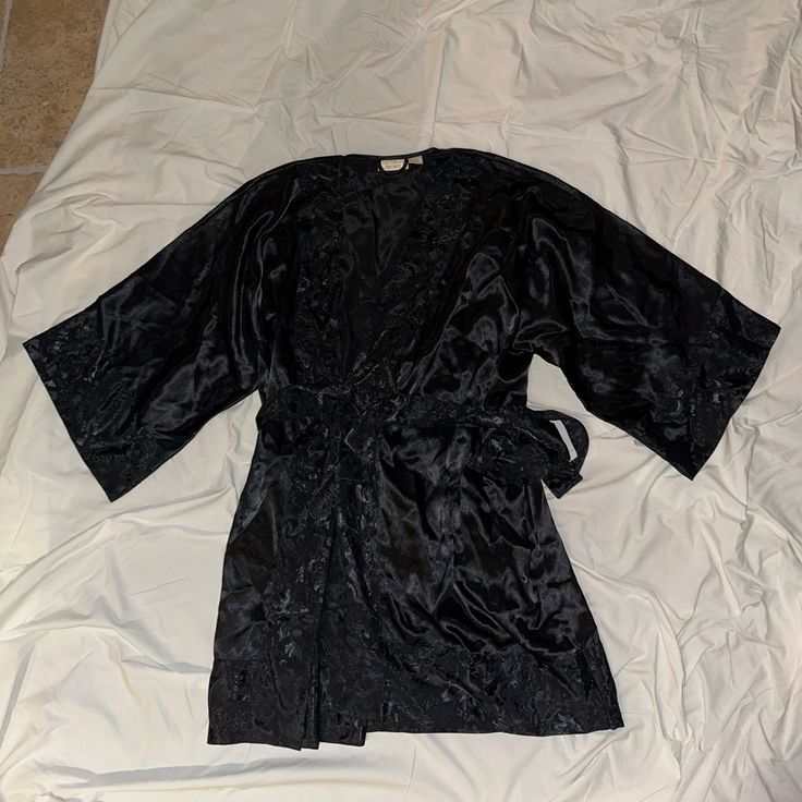 One Size Fits All Never Used Black Silk Robe Aesthetic, Black Long Sleeve Sleepwear For Evening, Black Satin Sleepwear For Loungewear, Black Satin Sleepwear For Lounging, Black Satin Sleepwear, Black Satin Sleepwear For Wedding Night, Black Satin Robe For Party, Black Satin Party Sleepwear, Victoria's Secret Black V-neck Sleepwear