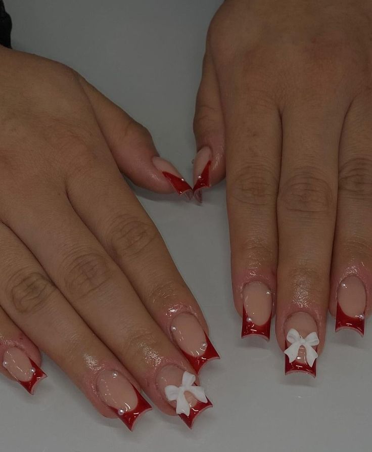 Incorporating Bow Nail Art into Your Summer Wedding Look Nails Acrylic Tips, Bow Nail Art Designs, White Nail Inspo, Cute Red Nails, Short Red Nails, Carin Leon, Bow Trend, Quince Nails, Red And White Nails