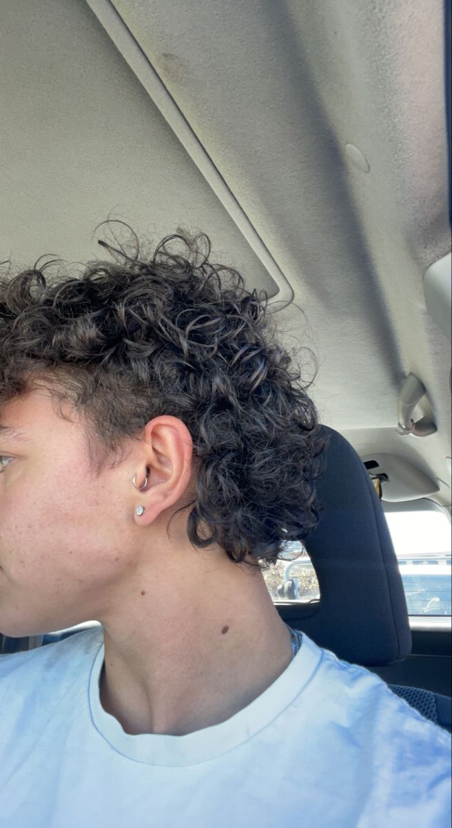 Perms For Men Short Hair, Burst Fade Mullet Perm, Light Mullet Curly Hair Men, Fake Mullet Men, Curly Men’s Mullet, Mullet On Curly Hair Men, Men’s Haircut Modern Mullet Curly, 4b Haircut Men, Guy Haircuts Curly Hair