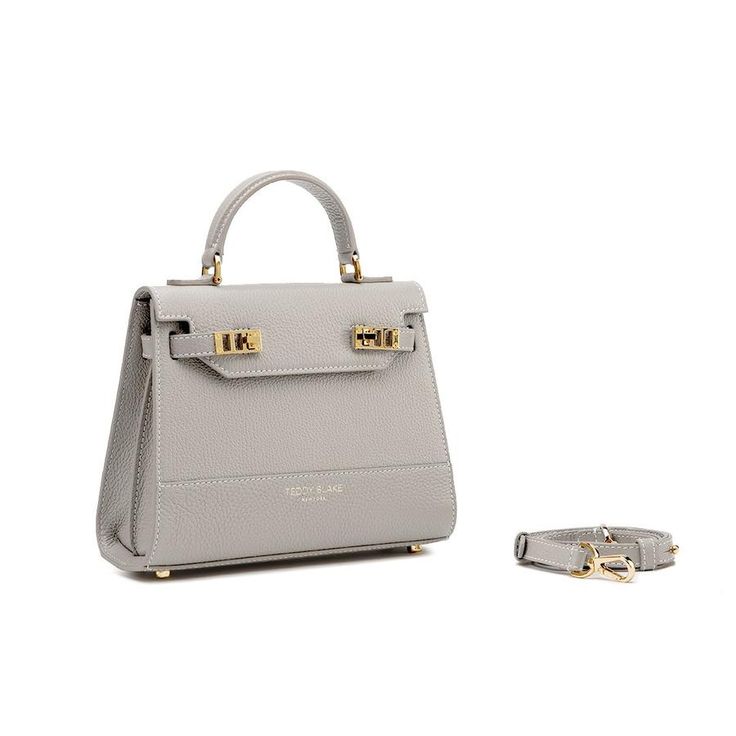 DESIGN The stunning Kim shoulder bag is perfect for adding a dash of chic to any ensemble. Made in Italy from soft pebbled leather, this versatile piece has an intriguing look, that will complete any style in a memorable way. This style can be used as a handbags or a shoulder bag, taking you from day to evening with ea Teddy Blake, Perfect Purse, Work Tote Bag, Cute Handbags, Handbags Affordable, Classic Handbags, Fancy Bags, How To Make Handbags, Work Bags