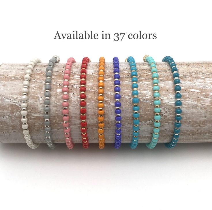 Minimalist boho stretch anklets/bracelet made of miyuki seed beads alternated with gold or silver miyuki beads. Miyuki is a Japanese brand known for its beautiful colors and high quality. Because the color has already been mixed in the bead, the colors remain beautiful! Choice of 37 colors (see selection screen). Nice to mix and match with each other and all other anklets and bracelets in this shop. Materials: *High quality elastic * Miyuki seed beads: in different colors - 3 mm * Miyuki seed beads: gold or silver - 2 mm Size anklets/bracelets can be ordered in: * 15 cm to 26 cm NO MEASURING TAPE IN THE HOUSE? Use a piece of string and place it next to a ruler. Measure your size and add 0.5 cm, then you are always right. TIPS FOR MAINTAINING YOUR JEWELERY: * do not stretch the bracelet/ank Summer Heishi Beads Stretch Bracelet, Everyday Heishi Beads Friendship Bracelets For Summer, Heishi Beaded Bracelets For Everyday Summer Wear, Turquoise Friendship Bracelets With Tiny Beads For Summer, Turquoise Friendship Bracelet With Tiny Beads, Summer Friendship Bracelets With Tiny Turquoise Beads, Everyday Heishi Beads Bracelet For Summer, Turquoise Summer Friendship Bracelet With Tiny Beads, Summer Friendship Bracelets With Heishi And Spacer Beads