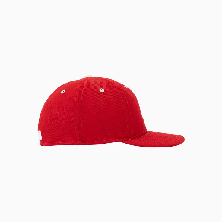 With New Era hats, light up your team spirit and wear your support for your favorite league with pride.This Boston Red Sox hat is perfect for a laid-back look while showing your support for the team with style and comfort. The bold red color shines as brilliantly as the team, and the signature Boston “B” logo in contrasting white adds a classic touch. The back features your favorite MLB Batterman logo, while the side is branded with the New Era logo for authenticity and team pride. More Details Red Sporty Hat For Sports Events, Sporty Red Fitted Hat For Sports Events, Red Sporty Fitted Hat For Sports Events, Red Sporty Fitted Hat For Fans, Red Six-panel Fitted Hat For Streetwear, Sporty Red Baseball Cap, Red Sporty Fitted Hat With Flat Bill, Red Collegiate Fitted Hat For Baseball Season, Red Collegiate Fitted Hat For Sports