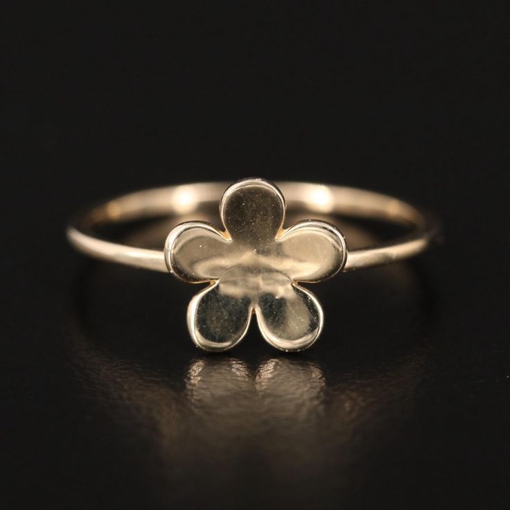 14k Solid Gold Flower Ring Materials: 14k Gold Ring Sizes Available: 7.25 And 7 Hallmarks: Rl 14k Turkey Total Weight (Grams): 1.20 Price Is Firm, Buy Now Option Only. No Discounts Unless Bundled. Evil Eye Ring Gold, Luxury Wedding Rings, Cartier Love Ring, Dainty Wedding Ring, Gold Flower Ring, Green Tourmaline Ring, Black Stone Ring, Gold Pearl Ring, Flower Engagement Ring