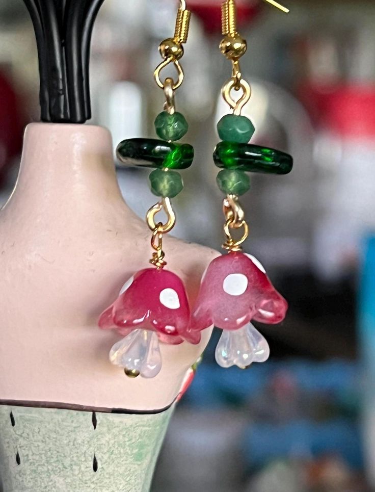 Beautiful unique green Handpainted Mushroom earrings. Complete with 925 silver wires. No plastic nor resin. Made from Czech glass and stone beads. You will love these! Earrings Mushroom, Mushroom Earrings, Red Mushroom, Etsy Earrings Dangle, Dream Jewelry, Silver Wire, Czech Glass, Stone Beads, Jewelry Earrings Dangle