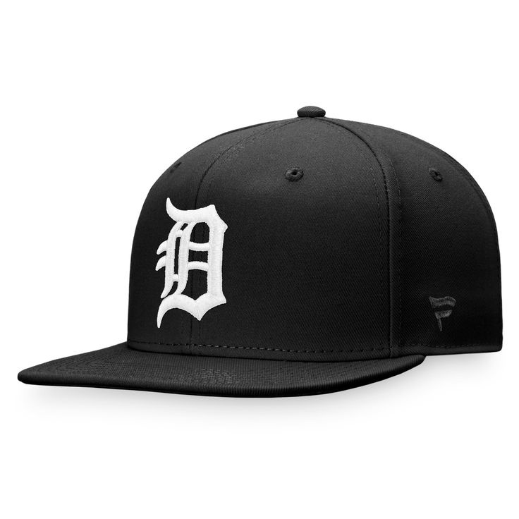 Complete your game day getup with this Detroit Tigers hat by Fanatics Branded. A snap closure customizes the fit to your perfect size. Best of all, timeless Detroit Tigers graphics on the front panels give this cap a classic finish. Detroit Tigers Hat, Tiger Team, Black Snapback, Baseball Women, Detroit Tigers, Boston Celtics, Major League Baseball, Adjustable Hat, Snapback Hat