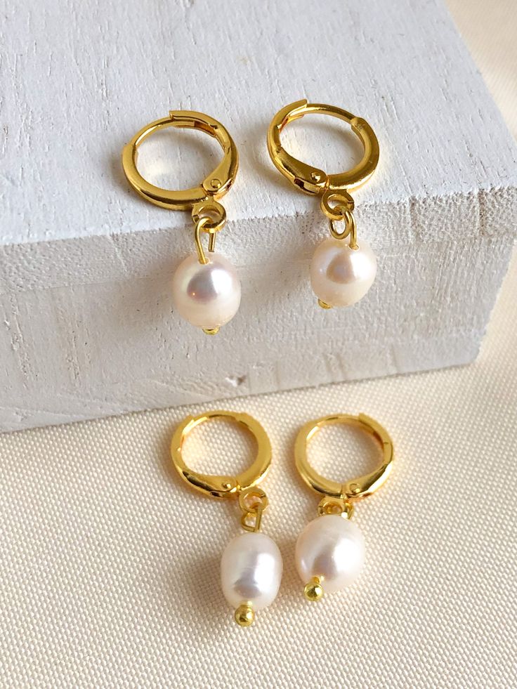 These earrings are gold plated. Barbie Collection, Gold Plate, Beaded Bracelets, Plating, Gold