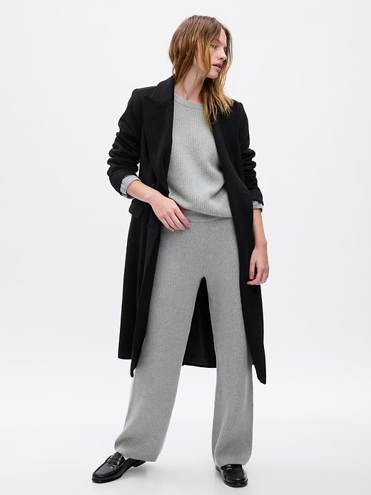 CashSoft Shaker-Stitch Sweater Pants Gap Relaxed Fit Pants For Fall, Winter Solid Straight Hem Pants, Solid Color Straight Hem Winter Pants, Winter Solid Color Straight Hem Pants, Cozy Cashmere Bottoms For Winter, Fall Straight Leg Pants With Ribbed Cuffs, Cozy Cashmere Bottoms For Fall, Gap Bottoms For Everyday Fall Use, Winter Cashmere Bottoms