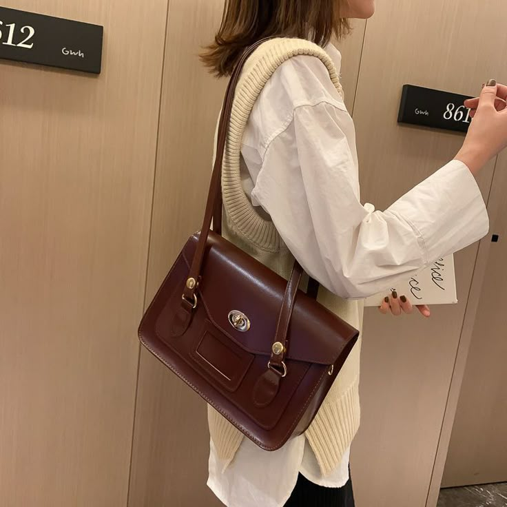 Specification: Material: PU leather Size: 26*19*9 cm / 10.24*7.48*3.54 inch Color: Dark brown, Light brown,Black Straps: 1 Usage: Shoulder Bag, Handbag Pattern: Solid color Applicable: Women Occasions: Casual, Daily, Shopping, Travel Package: Anti-flattening filler and protective bubble bag Note: Please allow 1-3cm measuring deviation due to manual measurement. [23y 9m 15d] Academia Bag, Dark Academia Bag, Spring Purses, Trending Handbags, Mode Chanel, Everyday Handbag, Over The Shoulder Bags, Vintage Shoulder Bag, Shoulder Bags For Women