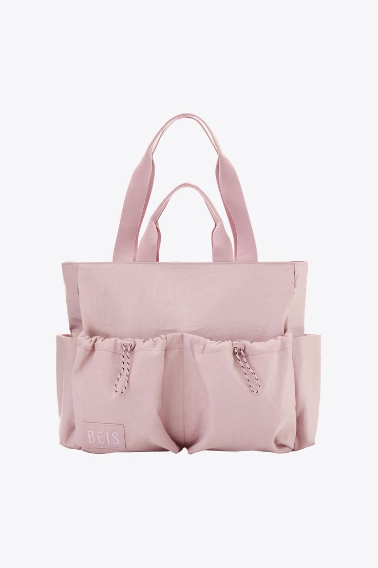 BÉIS 'The Sport Carry-All' in Atlas Pink - Pink Tennis Tote Bag & Sport Tote Bag Sport Tote Bag, Designer Travel Bags, Tennis Tote, Pink Luggage, Work Accessories, Water Bottle Holder, Gym Essentials, Tennis Balls, Pink Sports