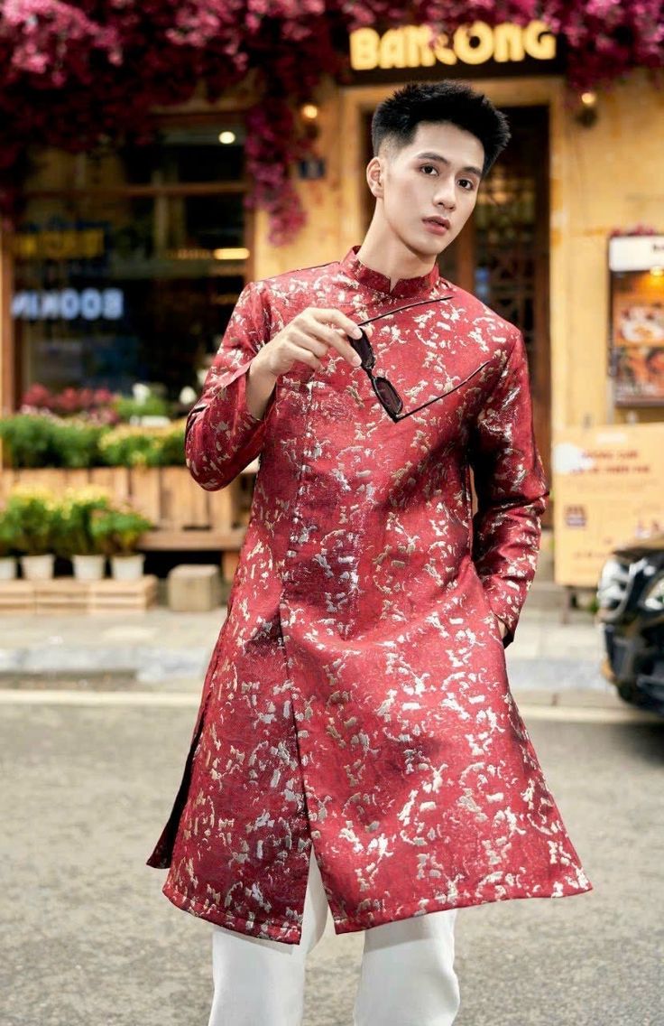 -This includes 1 ao dai top for men, perfect for your special occasions like wedding or engagement photoshoot... -Sizes run small so please go up 1 size or contact us if there's any question.  -Due to lighting & viewing devices, actual áo dài may look different up to 10% from the picture. - We support exchange for sizing inaccuracy. Please contact us within 3 business days of receiving the item for exchange authorization and instruction. Please note that customers are responsible for return ship Elegant Red Kurta For Wedding, Elegant Stand Collar Kurta For Wedding, Elegant Wedding Kurta With Stand Collar, Long Sleeve Kurta For Eid Ceremony, Elegant Stand Collar Kurta For Spring, Spring Wedding Long Sleeve Kurta, Ceremonial Red Long Sleeve Kurta, Red Long Sleeve Ceremonial Kurta, Festive Long Sleeve Kurta For Ceremonies