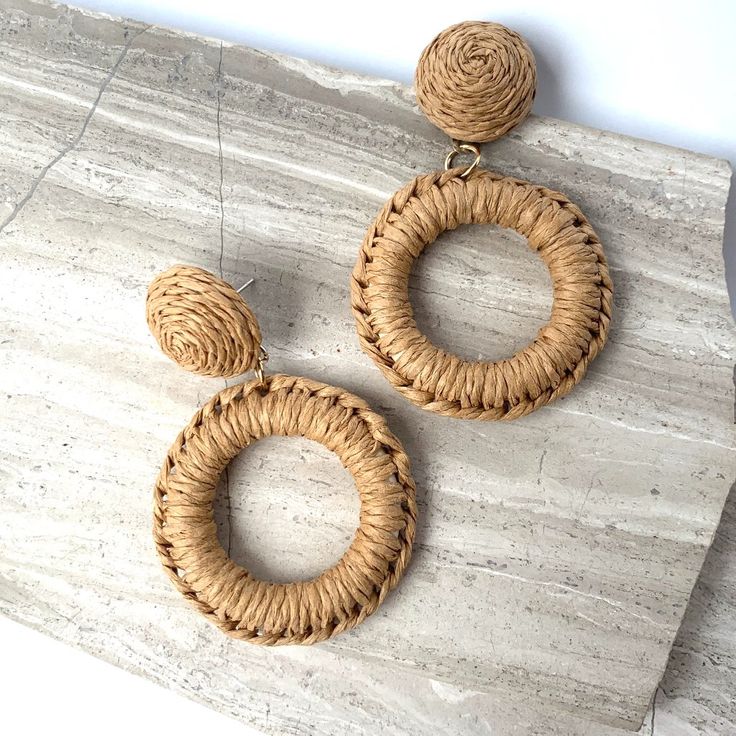 New ~ Anthropologie Natural Woven Raffia Hoop Earrings These Tactile Hoops Put A Summer-Ready Twist On A Beloved Silhouette. You Can Pair These Lightweight Hoops With Any Spring Or Summer Outfit! Hand-Woven Raffia Textured Hoop Earrings Offer Big, Bold Style With Their Fresh Look. Natural Light Brown Raffia Grass. Earring Stud Backs Included. Nwot. Approx. Size: 2-3/4" L, 1-3/4" W. *Also Available In Creamy White Raffia, See My Other Listing And Last Few Photos. Anthro Style, Boho Style, Trendy, Handmade Hoop Earrings For Beach In Spring, Spring Vacation Hoop Earrings, Brown Hoop Jewelry For Summer, Summer Brown Hoop Jewelry, Small Hoop Earrings For Spring Beach Days, Small Hoop Earrings For Beach Spring Season, Small Hoop Earrings For Beach In Spring, Chic Hoop Earrings For Beach, Spring Beach Small Hoop Earrings