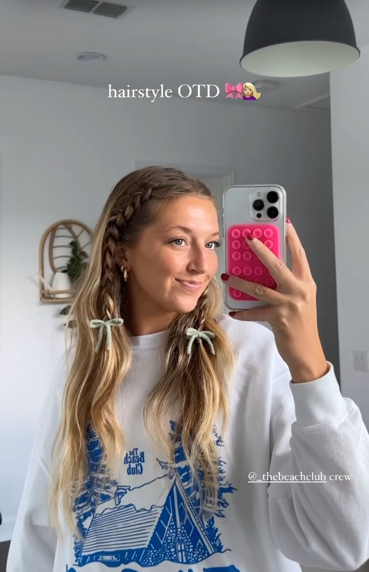 Cute Hairstyles On Long Hair, Hairstyles For Sorority Recruitment, Hair Styles For Day 3 Hair, Cute Hairstyles For When Its Hot Out, Cute Hairstyles Football Game, Hair Styles For Photo Day, Cute Pulled Up Hairstyles, Spirit Day Hairstyles High School, Fun Hairstyles For Straight Hair