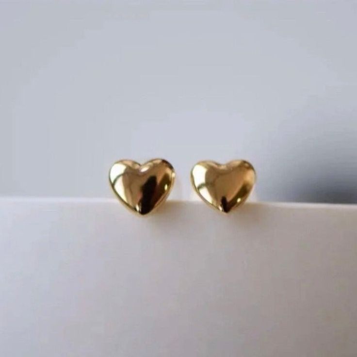 - Brilliant Tiny Gold Heart Stud Earrings W/ Long Post. - Material: Solid Au750 18k Gold; Au750 Stamps. - Color: Yellow Gold; - Size: Diameter Of Heart Is 0.16"(4mm); 11mm Post; - Package: A Pair Studs And 18k Gold Backs; Comes With A Jewelry Pouch. Reasonable Offers Are Welcome! Bundle More Items And Save More! Girls Rings, Jewellery Dainty, Gold Heart Stud Earrings, Gold Heart Studs, Gold Heart Earring, Mini Earrings, Rose Gold Heart, Tiny Stud Earrings, Gold Stud Earrings