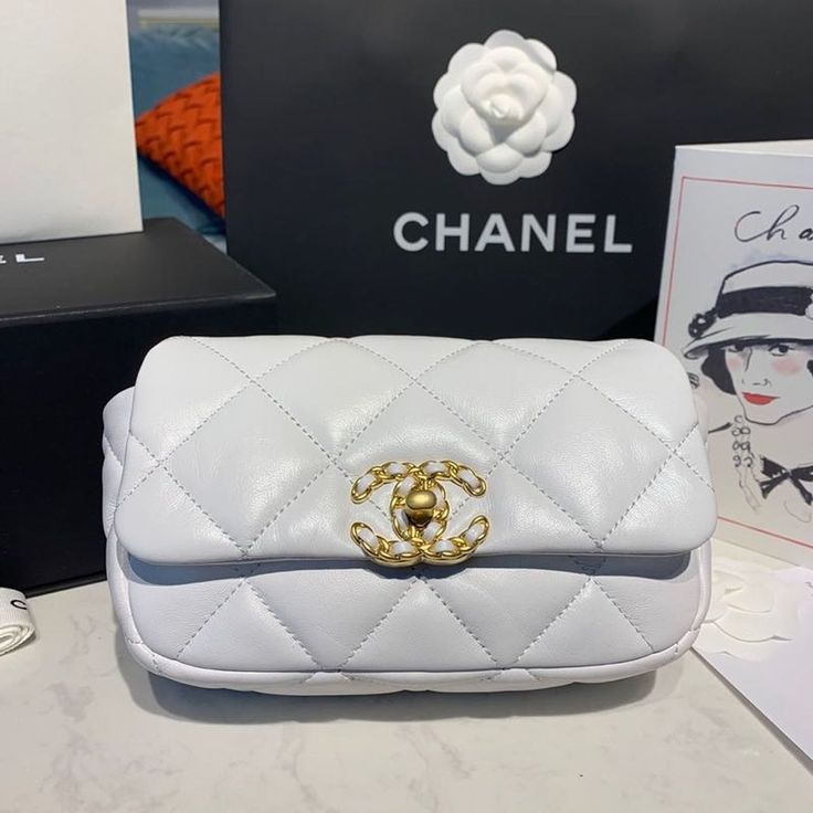 CHL 19 Waist Bag White For Women Chanel 19, Chanel Spring, Evening Clutch Bag, Classic Collection, Tote Backpack, Chanel Handbags, Flap Bag, Waist Bag, Black Handbags