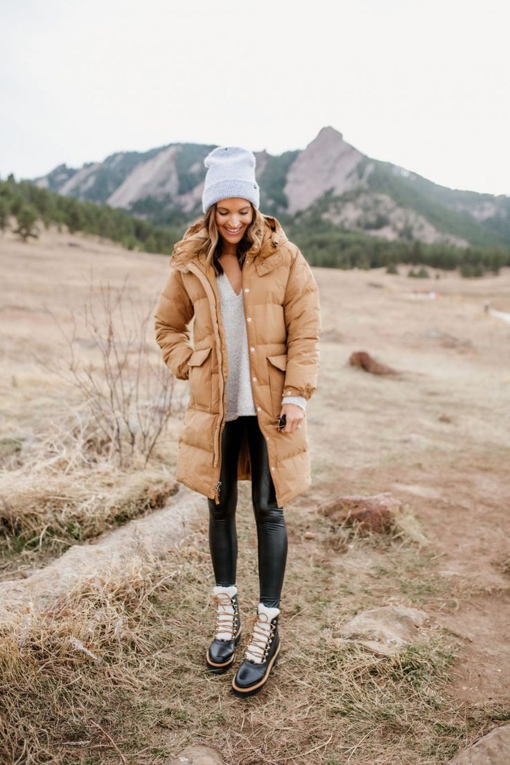 Parka Outfit Winter, Parka Outfit, Lauren Kay Sims, Winter Coat Parka, Best Winter Coats, North Face Coat, Parka Women, Coat Trends, Winter Parka