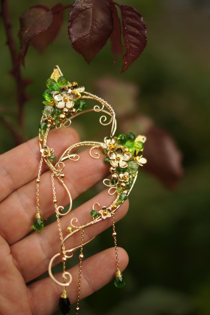 Silverplated pair of Fairy Elf Ears. Covered by protecting metal laquer. The ear cuffs are very comfortable and easy to wear. The hoop adjusts on the back side of the ear, to fit your ear perfectly. Can be also made with black/white/red/blue/green etc beads. These ear cuffs can be adjust for any size of ears.  The order comes in a gift box. If you want this pair in another color, please contact me. Fairy Ears Diy, Diy Elf Ears, Fairy Arm Cuff, Fairy Earring, Elf Ears Cosplay, Steampunk Elf, Elf Clothing, Elven Ears, Fantasy Accessories