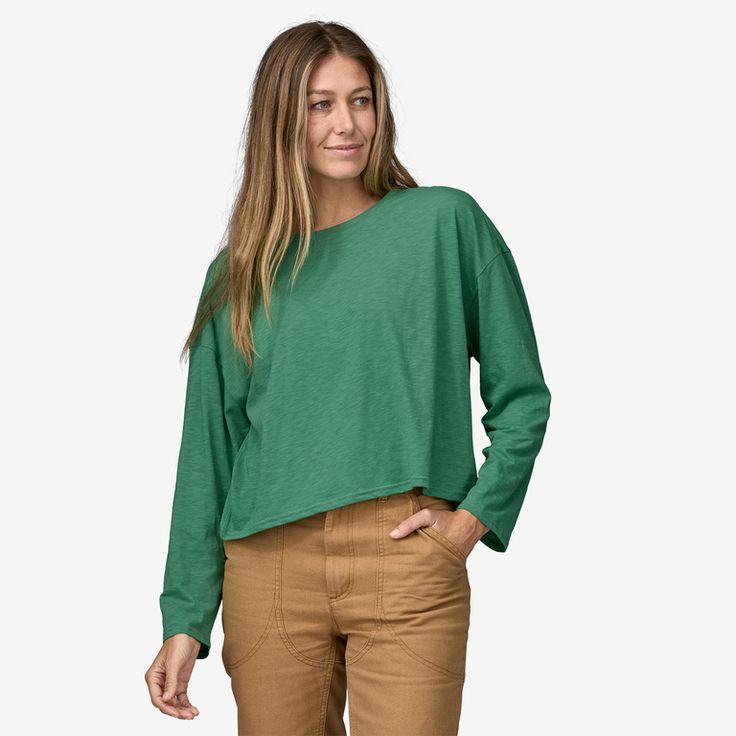 Combining natural fibers and recycled materials, this comfortable, lightweight long-sleeved top has a boxy, relaxed fit and a straight hem. The fabric is made with 60% organic cotton/40% recycled polyester slub knit and wears beautifully in warmer weather. Made in a Fair Trade Certified™ factory. Lightweight Tops, Season Colors, Patagonia Womens, Range Of Motion, Body Fit, Natural Fibers, Fair Trade, Recycled Materials, Patagonia