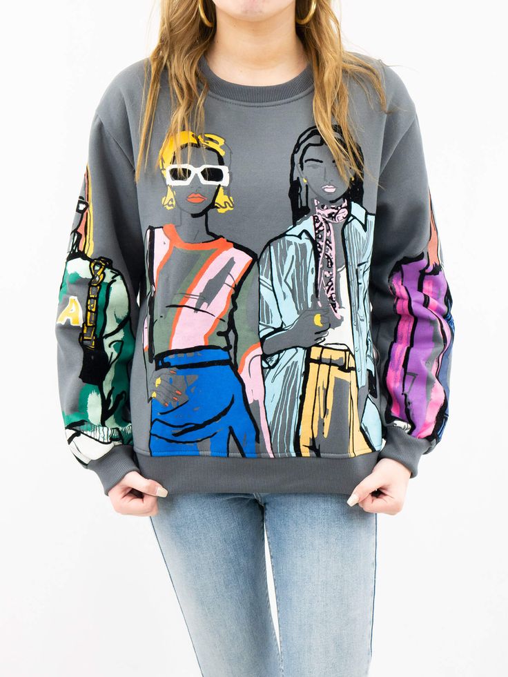 graffiti style pullover on model Woman Sketch, Artistic Style, Graffiti Styles, Gray Background, Look Chic, Women Pullover, Pastel Colors, Stylish Women, To Look