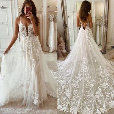 Wedding Dress Unique Back, Avery Austin Wedding Dress, A Line Wedding Dress Boho, Vine Wedding Dress, Magical Forest Wedding Dress, Romantic Boho Wedding Dress Bohemian Style, Angelic Wedding Dress, Wedding Dress For Fall, Boho Country Wedding Dress