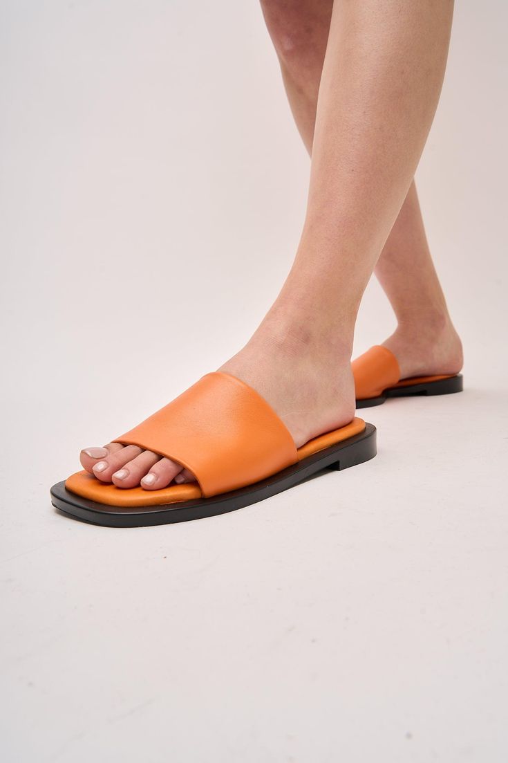 Heel height 0.8in Genuine Leather Lining - Genuine Leather Introducing the Alo Flop Flops, a vibrant and stylish addition to your summer wardrobe, proudly crafted by Fabio Monelli in Turkey using premium, natural leather. These flip-flops combine comfort and fashion effortlessly, making them an essential choice for any casual occasion. Trendy Open Toe Leather Slippers, Trendy Leather Open Toe Slippers, Summer Beach Flip Flops With Leather Lining, Summer Leather Lined Flip Flops For The Beach, Summer Vacation Flip Flops With Leather Lining, Brown Summer Mules For Everyday Wear, Leather Lined Flip Flops For Summer Beach, Leather Slide Slippers For Beach, Summer Vacation Leather Lined Flip Flops