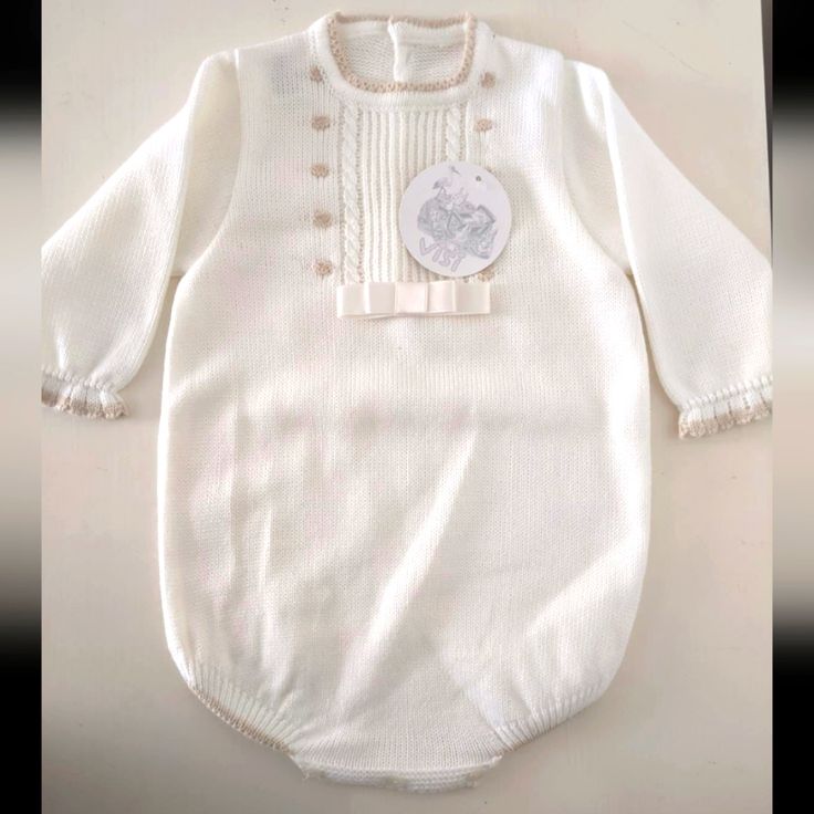 Brand: Visi (Boutique Brand From Spain) Unisex Sweater Onesie 6 Months Nwt Fitted White Onesie For Baptism, White Fitted Onesie For Baptism, White Long Sleeve Onesie For Baptism, Baby Sweater, Unisex Sweater, Boutique Brands, Baby Sweaters, White Cream, Cream White