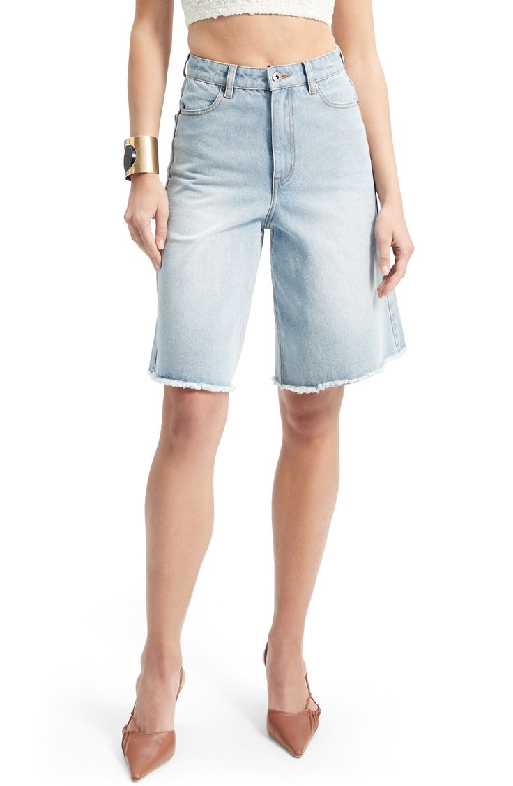 Refresh your denim with faded nonstretch shorts flaunting a fitted high waist and roomy legs that relax into frayed, knee-length hems. Zip fly with button closure Front scoop pockets; back patch pockets 100% cotton Machine wash, line dry Imported Light Wash Cotton Cutoff Cropped Jeans, Medium Wash Knee-length Jean Shorts For Spring, Spring Light Wash Jean Shorts With Frayed Hem, Light Wash Jean Shorts With Frayed Hem For Spring, Relaxed Fit Cutoff Cropped Jeans Light Wash, Light Wash Jeans With Frayed Hem, Spring Straight Leg Jean Shorts With Frayed Hem, Light Wash Bermuda Shorts With Frayed Hem, Light Wash Straight Leg Shorts With Frayed Hem