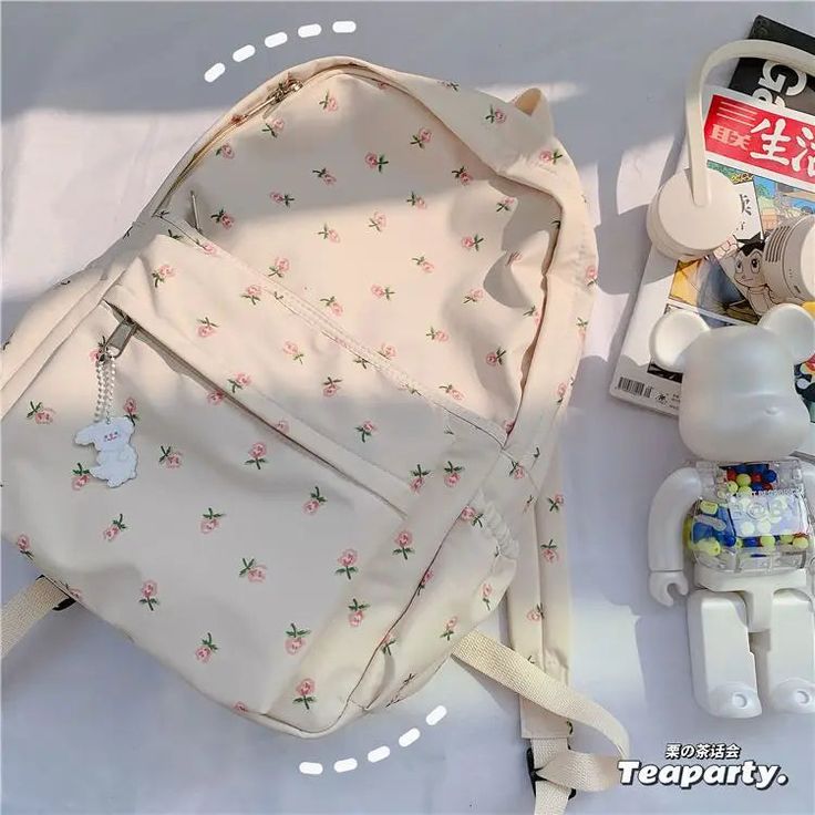 TAVIMART - Korean Version of Ins Fengshen Small Fresh Schoolbag Female High School Student Backpack Japanese Floral Soft Girl Backpack Size: 39cm high and 29cm wide, can hold a 14-inch laptop Material: Polyester Fabric: Upgraded waterproof fabric Aesthetic Bag School, Trendy White School Backpack, Casual White Study Backpack, Casual White Backpack For Study, Trendy White Large Capacity Backpack, Trendy White Backpack With Large Capacity, Trendy Large Capacity White Backpack, White Large Capacity Shoulder Bag For Study, Cute White Everyday Backpack