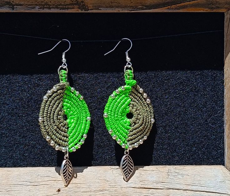 handmade micro macrame Green Macrame Earrings As A Gift, Green Macrame Earrings For Gift, Green Macrame Dangle Earrings, Bohemian Green Macrame Earrings, Green Bohemian Macrame Earrings, Ear Weights, Micro Macramé, Micro Macrame, Boho Earrings