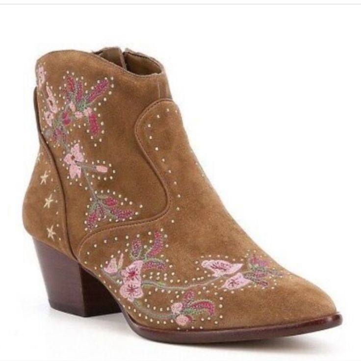 Gianni Bini Ramsie Floral Taupe Suede Embroidered Ankle Boots Size 6.5. Great Condition. Never Worn! Free Of Odors, Stains, Pulls, Pilling, Holes Or Any Other Flaws. Women’s Gianni Bini Ramsie Oiled Suede Western Floral Embroidered Booties. Gold Studs. Floral Stitched Detail Heel -2” Spring Floral Embroidered Closed Toe Boots, Spring Floral Embroidery Closed Toe Boots, Spring Embellished Boots With Round Toe, Spring Embroidered Almond Toe Boots, Spring Leather Boots Embellished, Spring Leather Embellished Boots, Spring Embellished Leather Boots, Gianni Bini Shoes, Gianni Bini