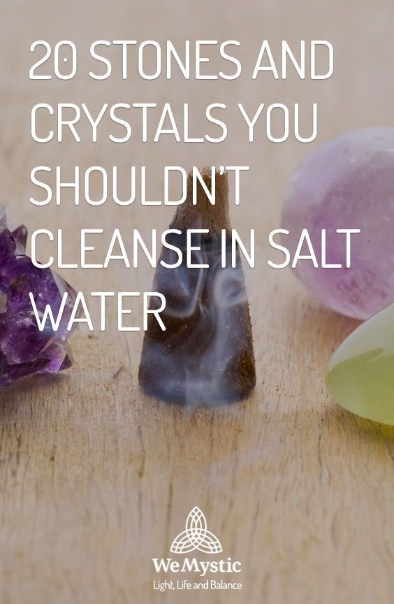 Salt Water Cleanse, Salt Cleanse, How To Clean Stone, Crystal Seashells, How To Clean Crystals, Cleansing Stones, Salt Crystal, Jade Crystal, Cleansing Crystals