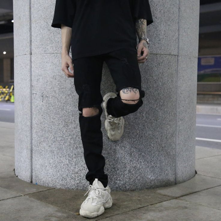 Black Full Length Jeans For Streetwear, Trendy Slim Fit Bottoms For Streetwear, Black Jeans For Streetwear, Fitted Full-length Jeans For Streetwear, Ripped Full-length Bottoms For Streetwear, Slim Fit Mid-rise Jeans For Streetwear, Black Straight Leg Jeans For Streetwear, Fall Slim Fit Streetwear Bottoms, Slim Fit Bottoms For Fall Streetwear