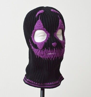 Cloth Mask Pattern, Crochet Ski Mask Free Pattern, Aesthetic Mask Design, Clown Balaclava, Ski Mask Crochet, Crochet Ski Mask, Party Ideas Halloween, Masks Design, Ski Masks